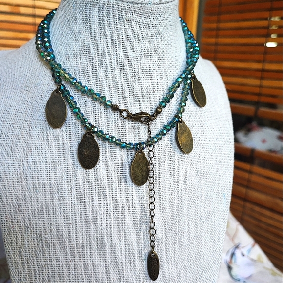 Plunder Brand Faceted Glass Green  Aurora Borealis Beads Brass Necklace - Picture 3 of 16